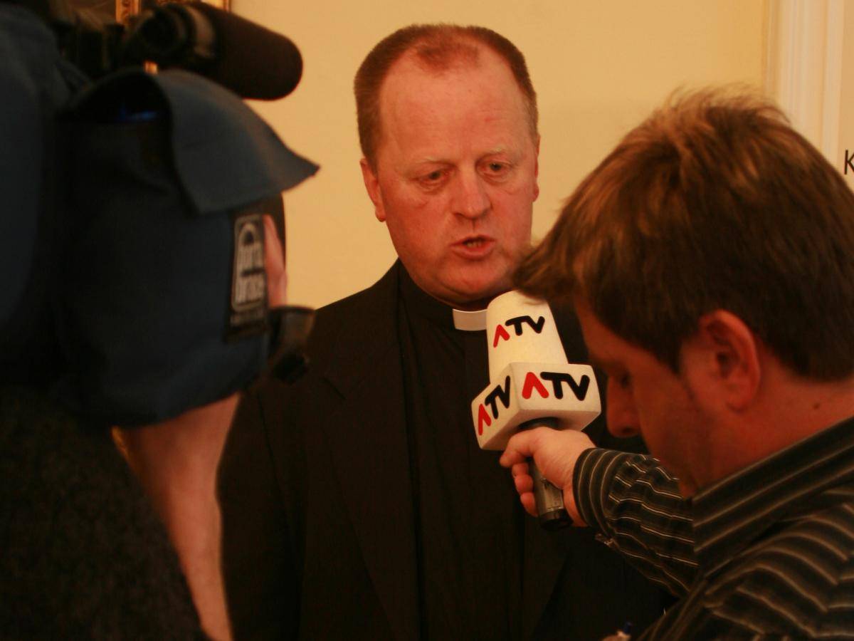 20090202_g_m_wagner_mit_journalisten_03