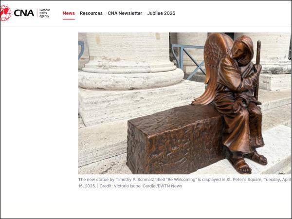 Gastfreundschafts-Skulptur auf dem Petersplatz