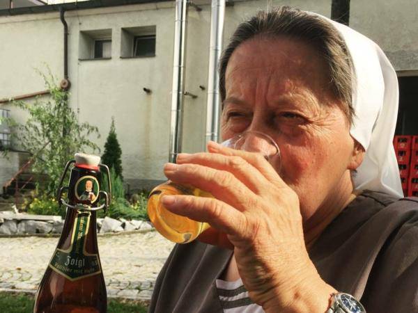 Einzige bierbrauende Ordensfrau in Deutschland