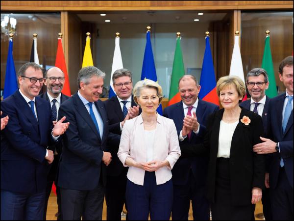 EU-Politiker loben sich selbst